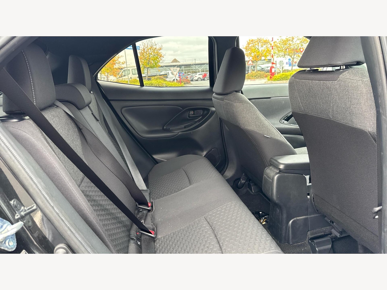 Used Toyota Yaris Cross 2024 for sale - 76314591: Photo 14
