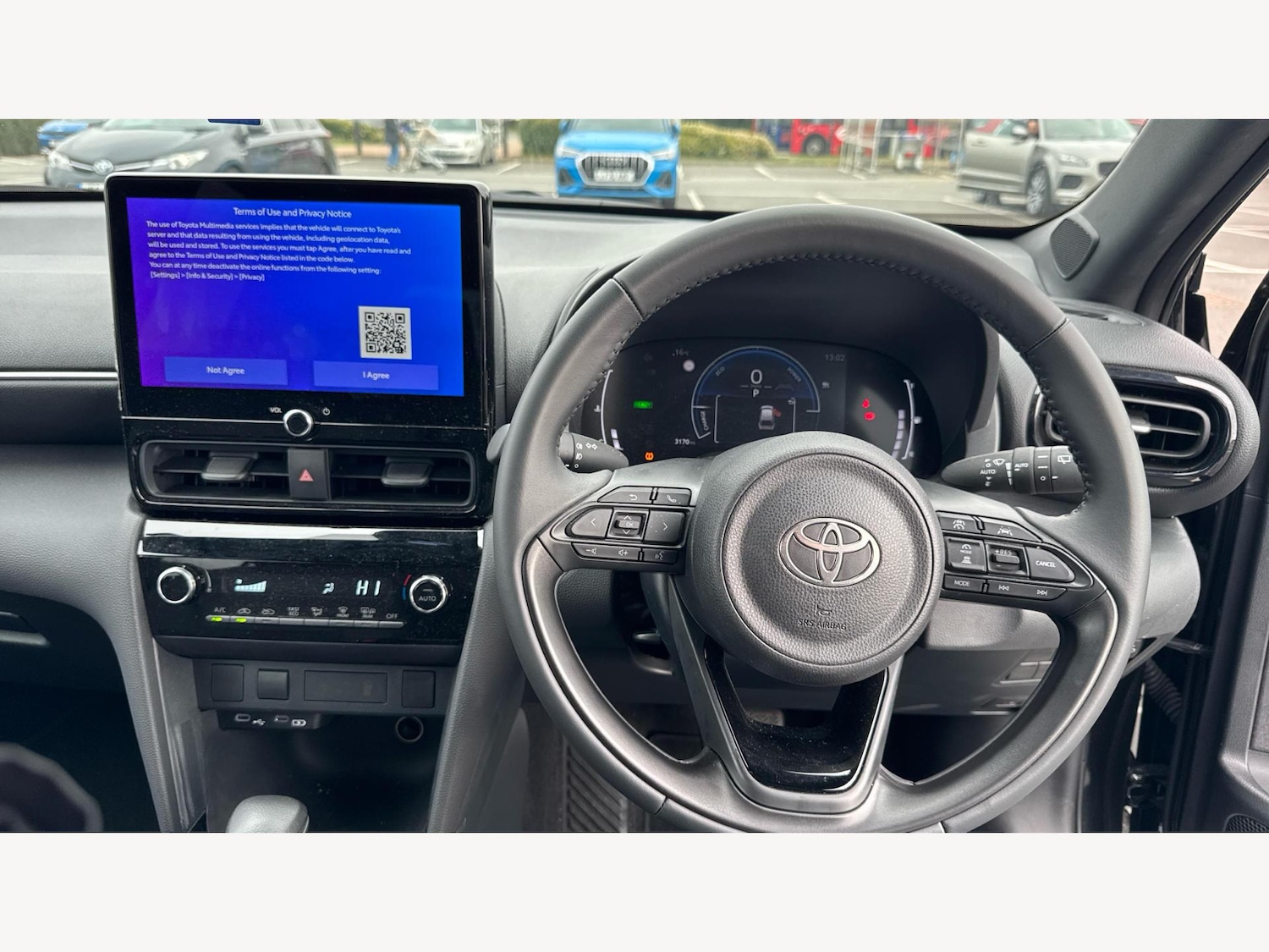Used Toyota Yaris Cross 2024 for sale - 76314591: Photo 8