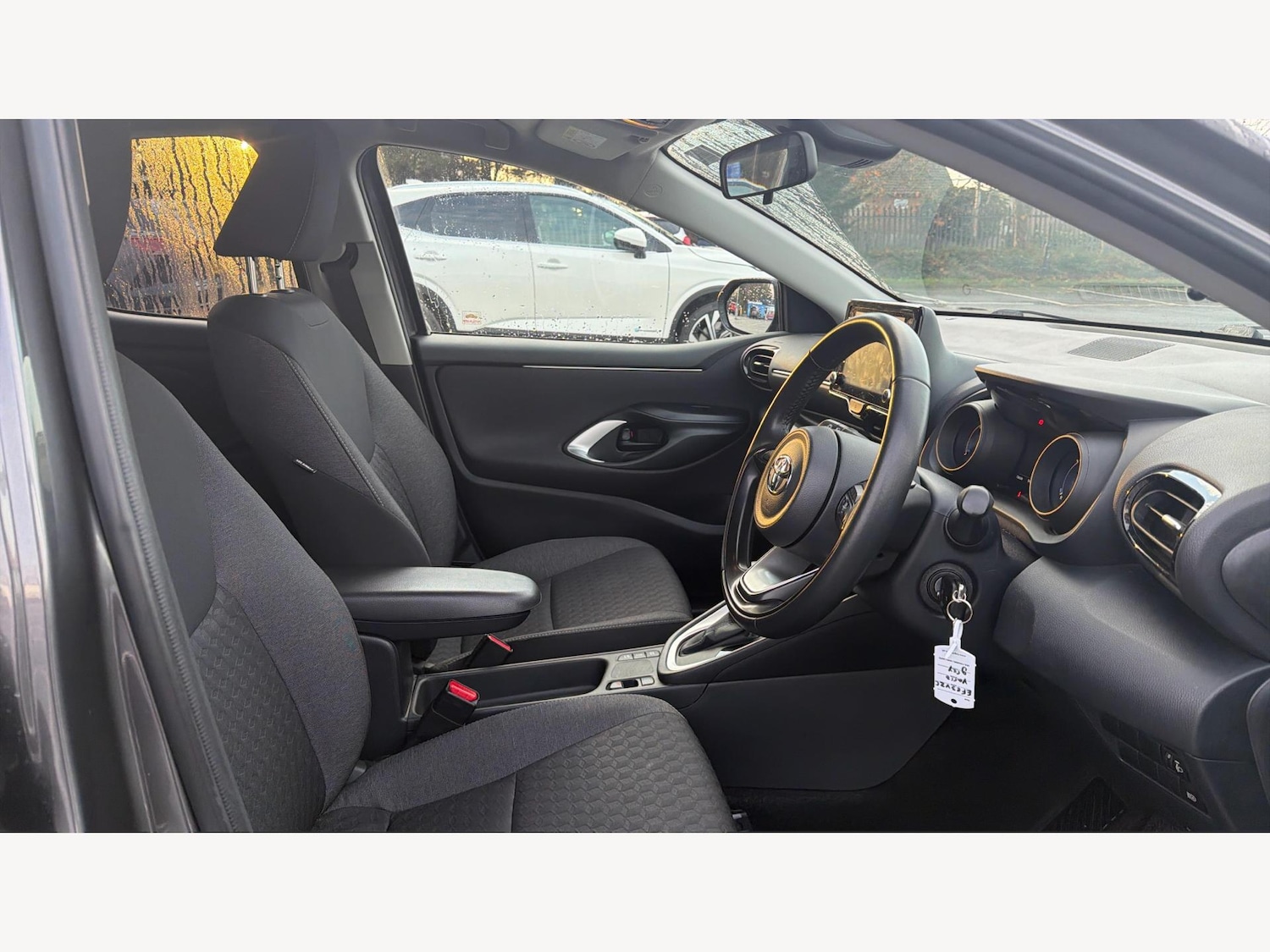 Used Toyota Yaris 2023 for sale - 77331354: Photo 13