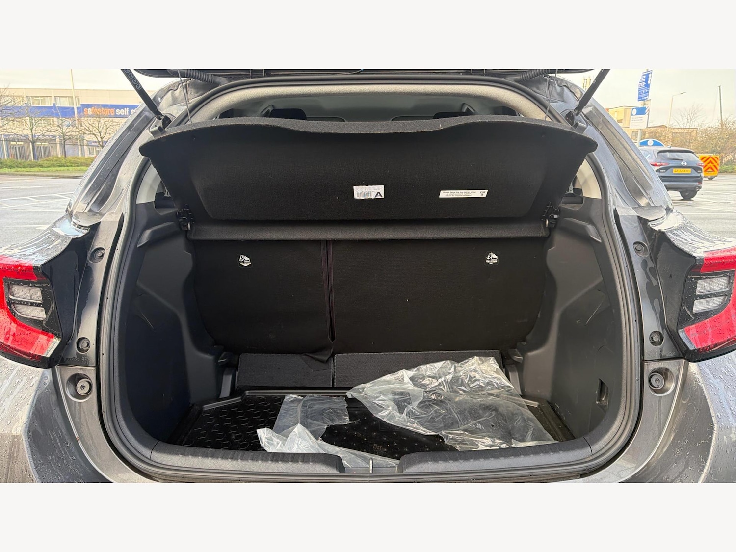 Used Toyota Yaris 2023 for sale - 77331354: Photo 16