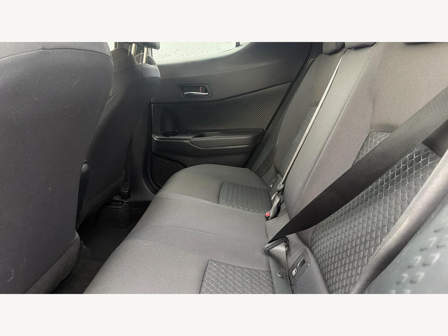 Used Toyota C-HR 2023 for sale - 77066699: Photo 15