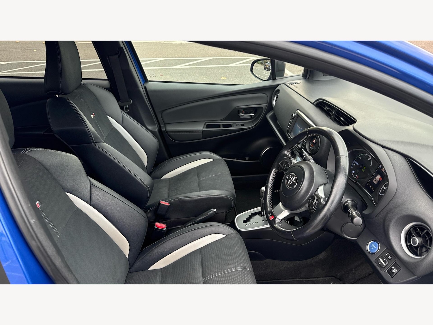 Used Toyota Yaris 2020 for sale - 76521745: Photo 13