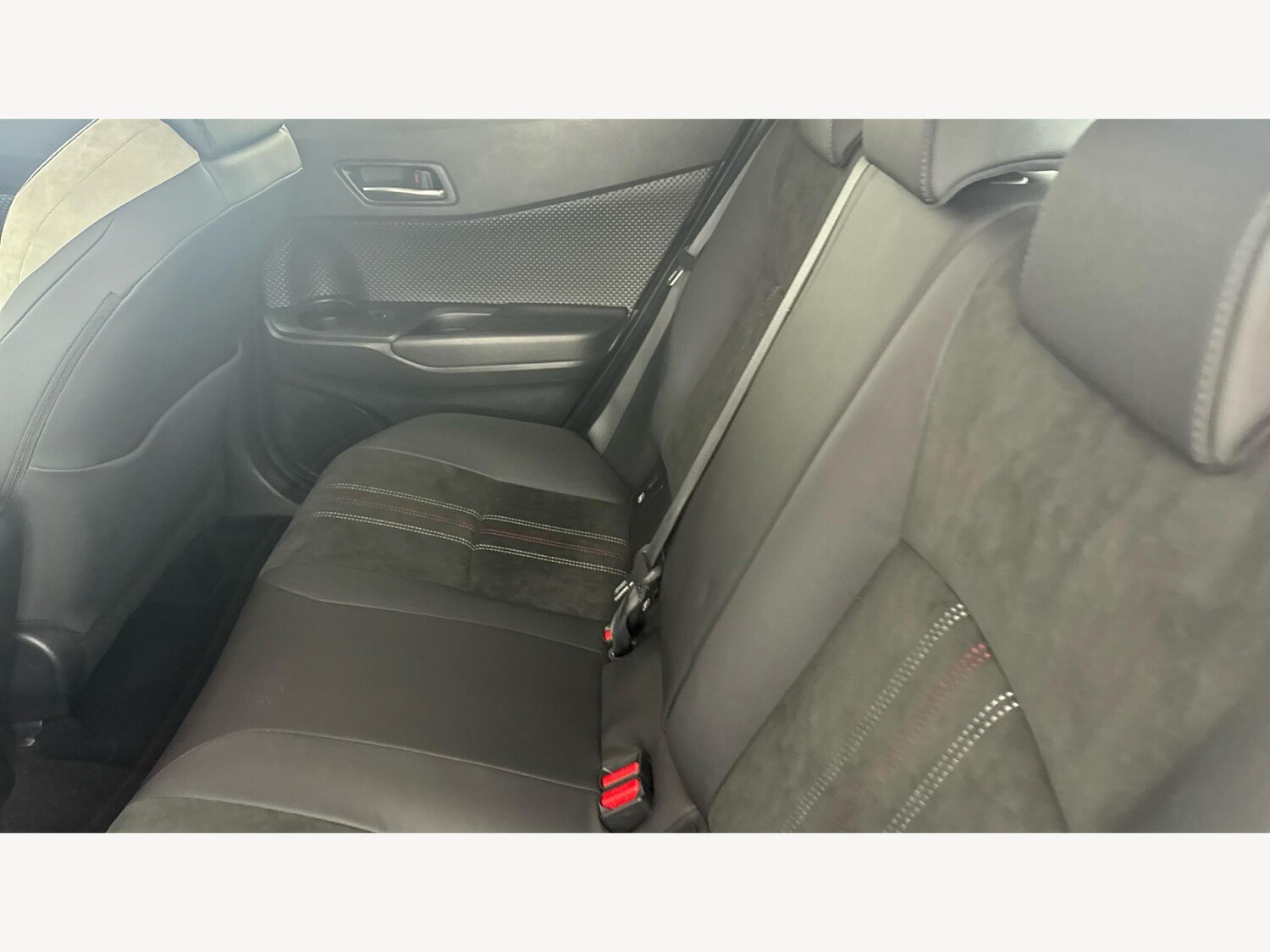 Used Toyota C-HR 2023 for sale - 77538230: Photo 15