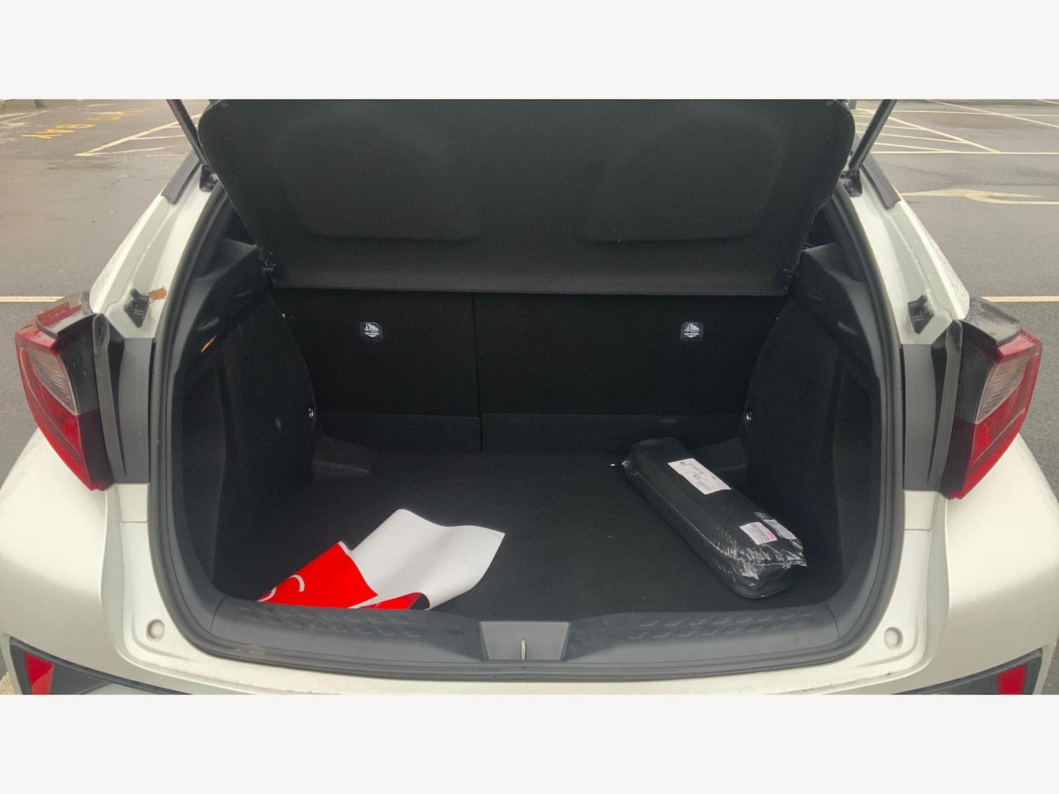 Used Toyota C-HR 2022 for sale - 77144573: Photo 16