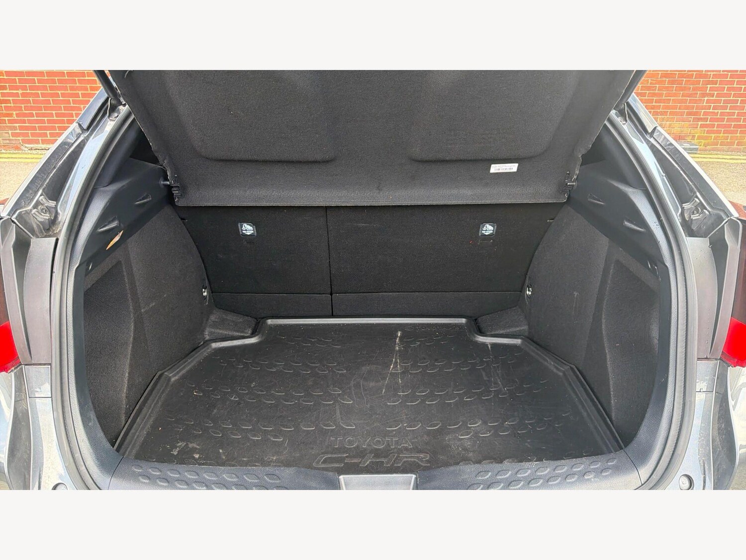 Used Toyota C-HR for sale - 78006936: Photo 16