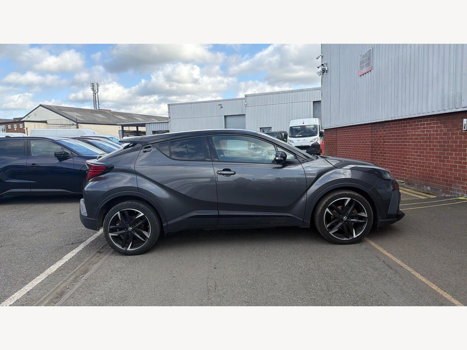 Used Toyota C-HR for sale - 78006936: Photo 18