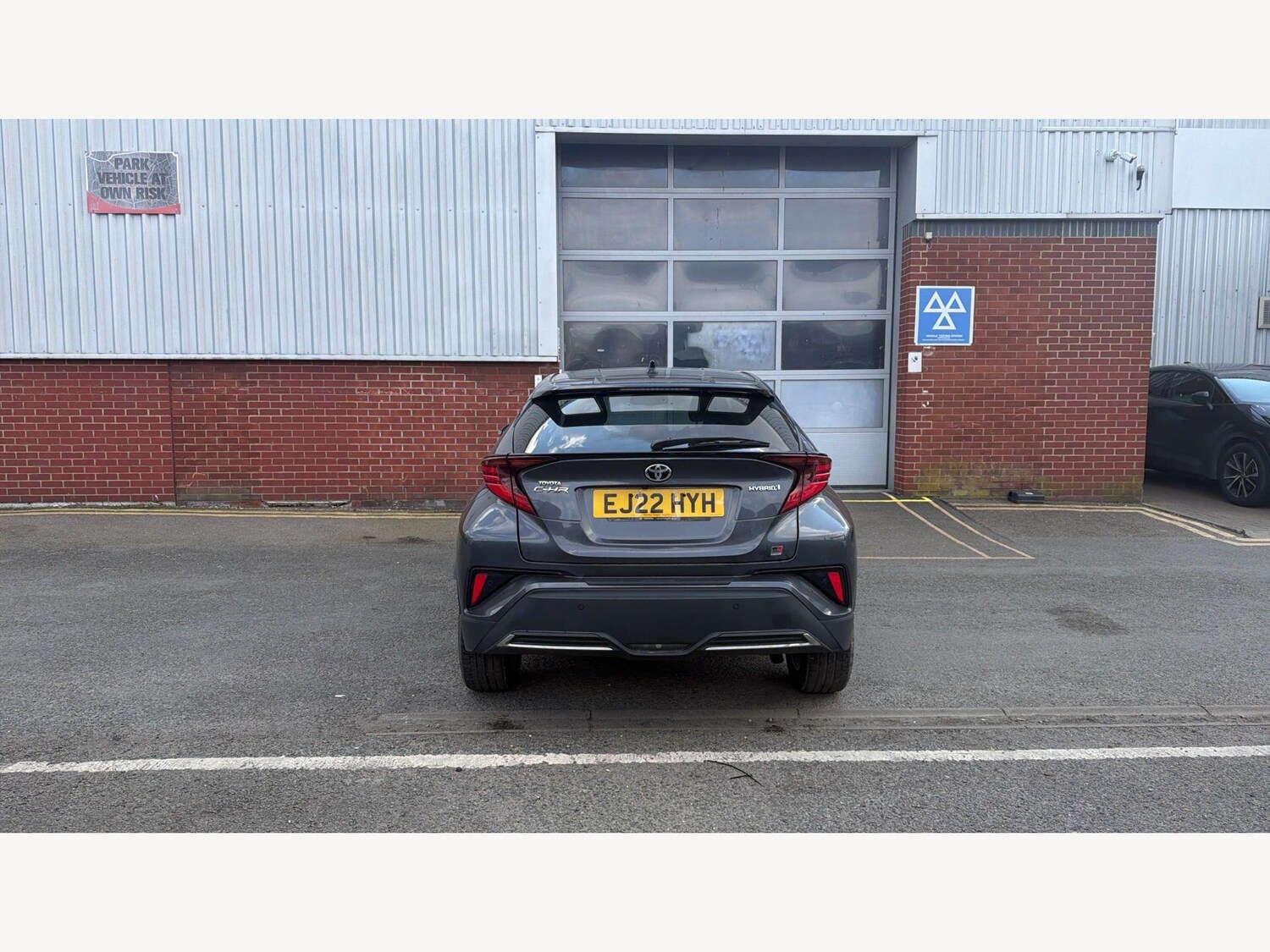 Used Toyota C-HR for sale - 78006936: Photo 21