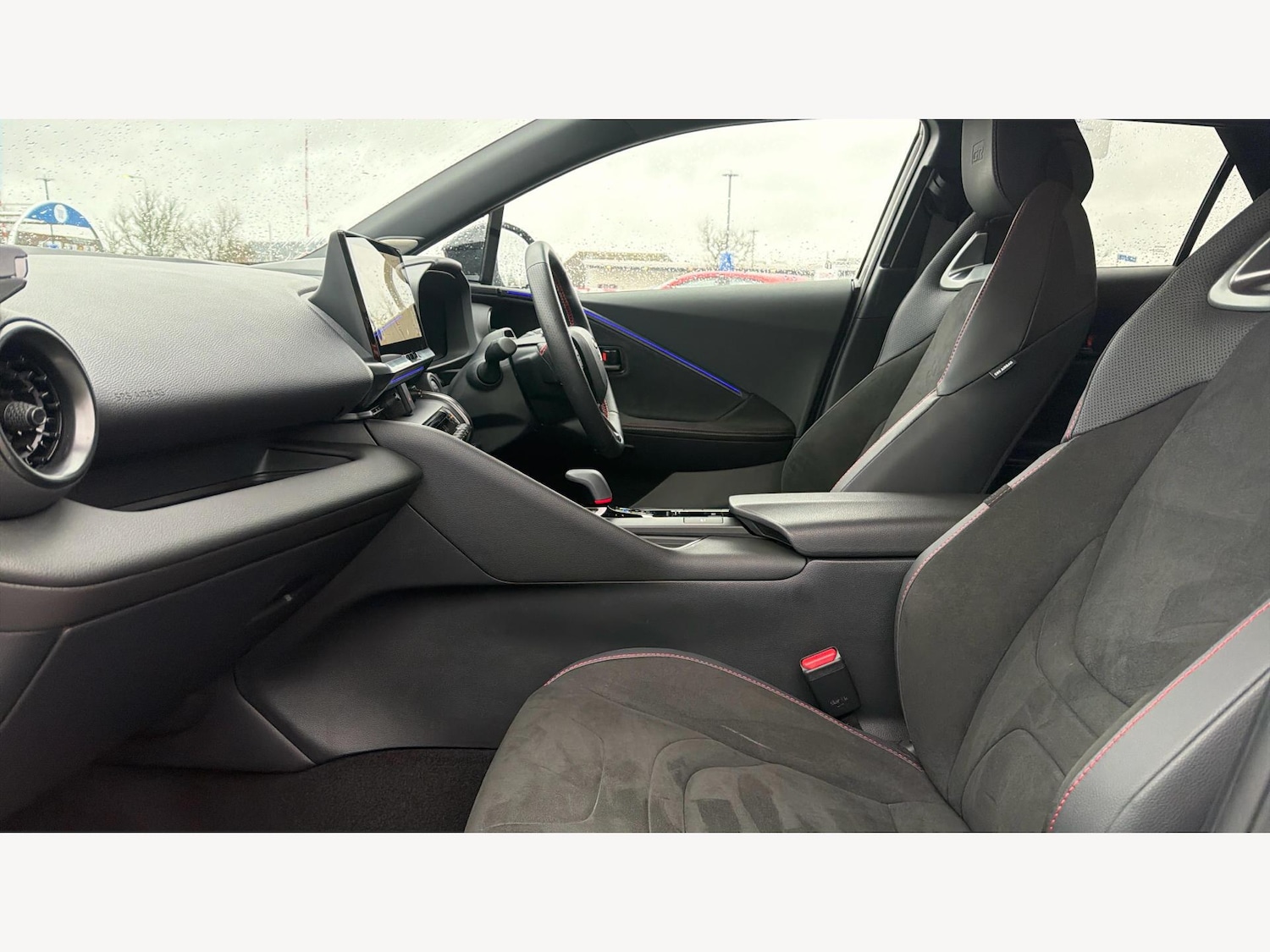 Used Toyota C-HR 2025 for sale - 76850550: Photo 12