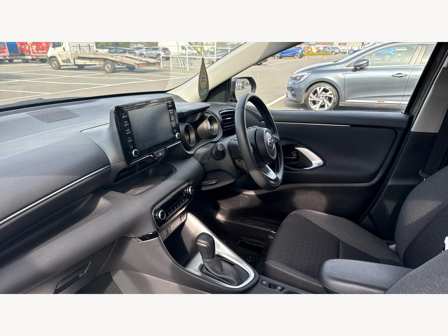 Used Toyota Yaris for sale - 78006356: Photo 12