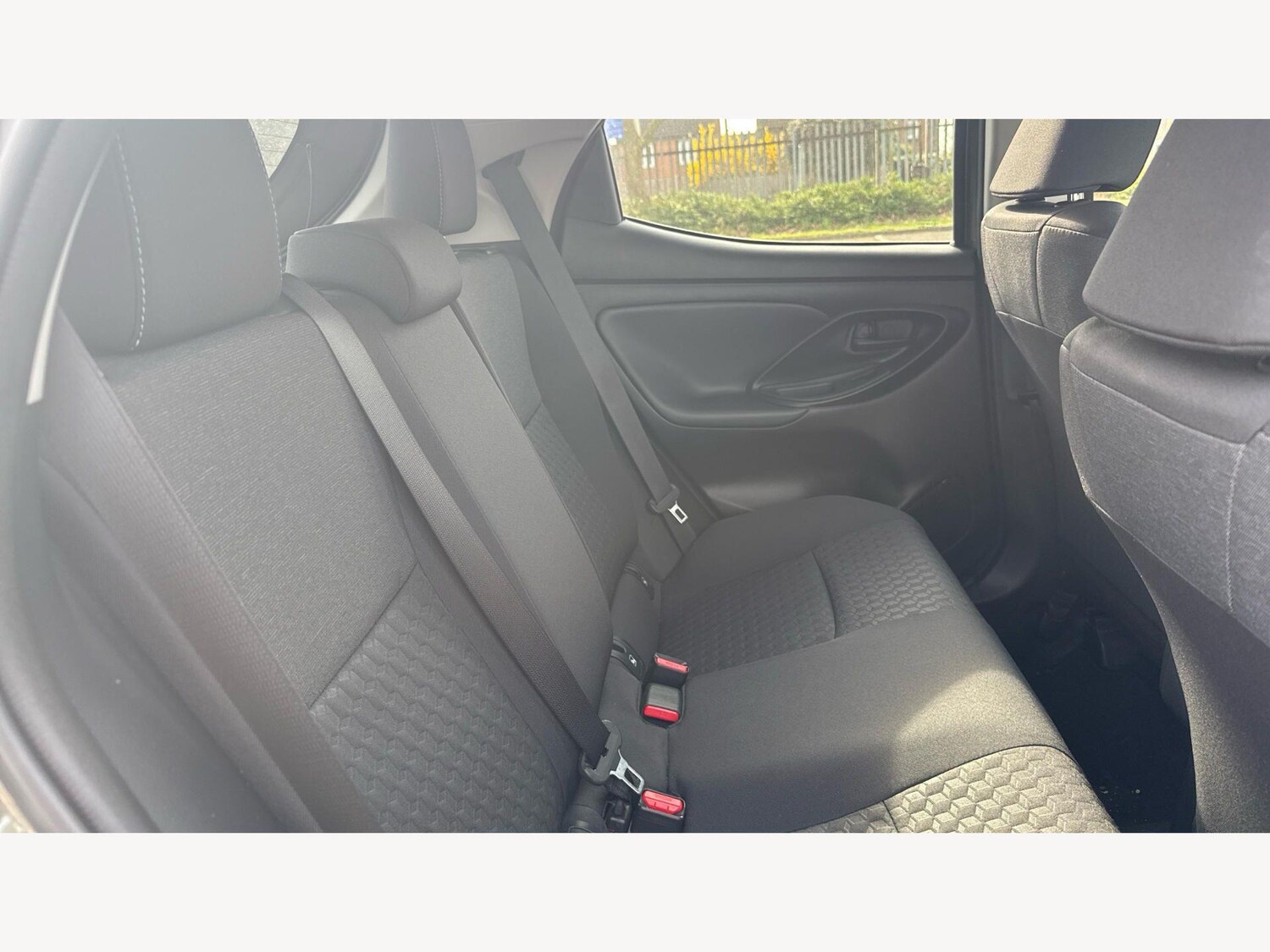 Used Toyota Yaris for sale - 78006356: Photo 14