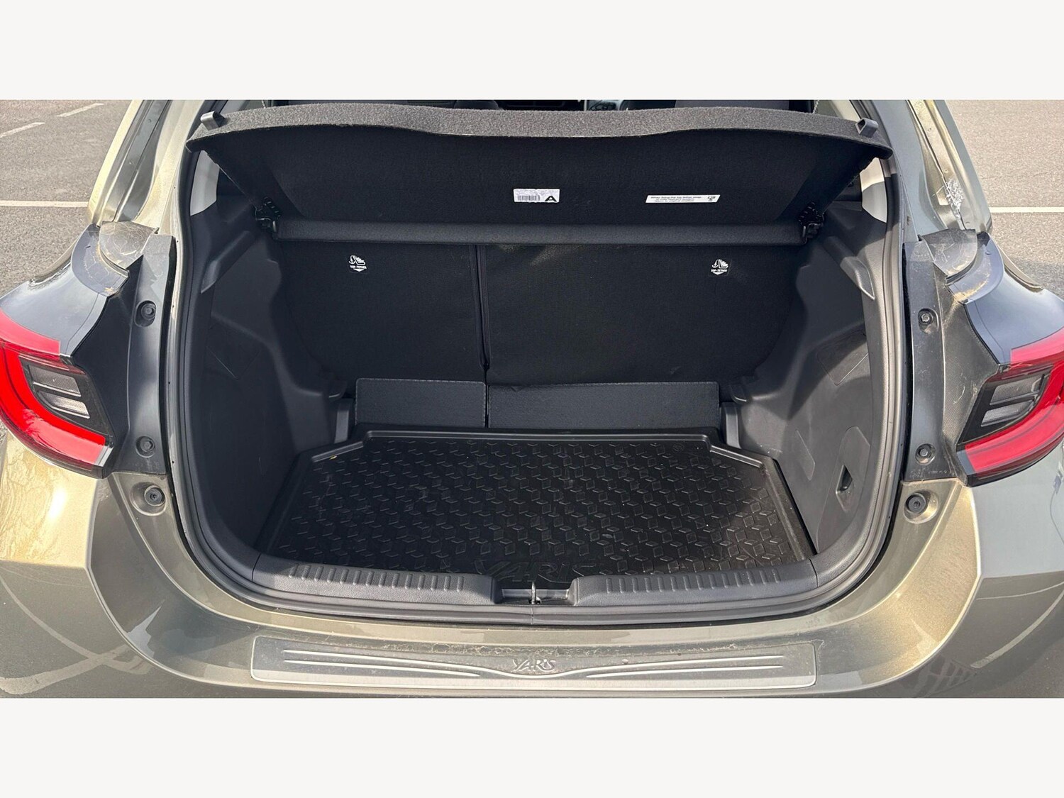 Used Toyota Yaris for sale - 78006356: Photo 16