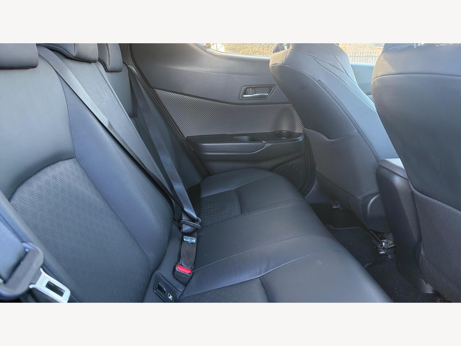 Used Toyota C-HR for sale - 77854157: Photo 14