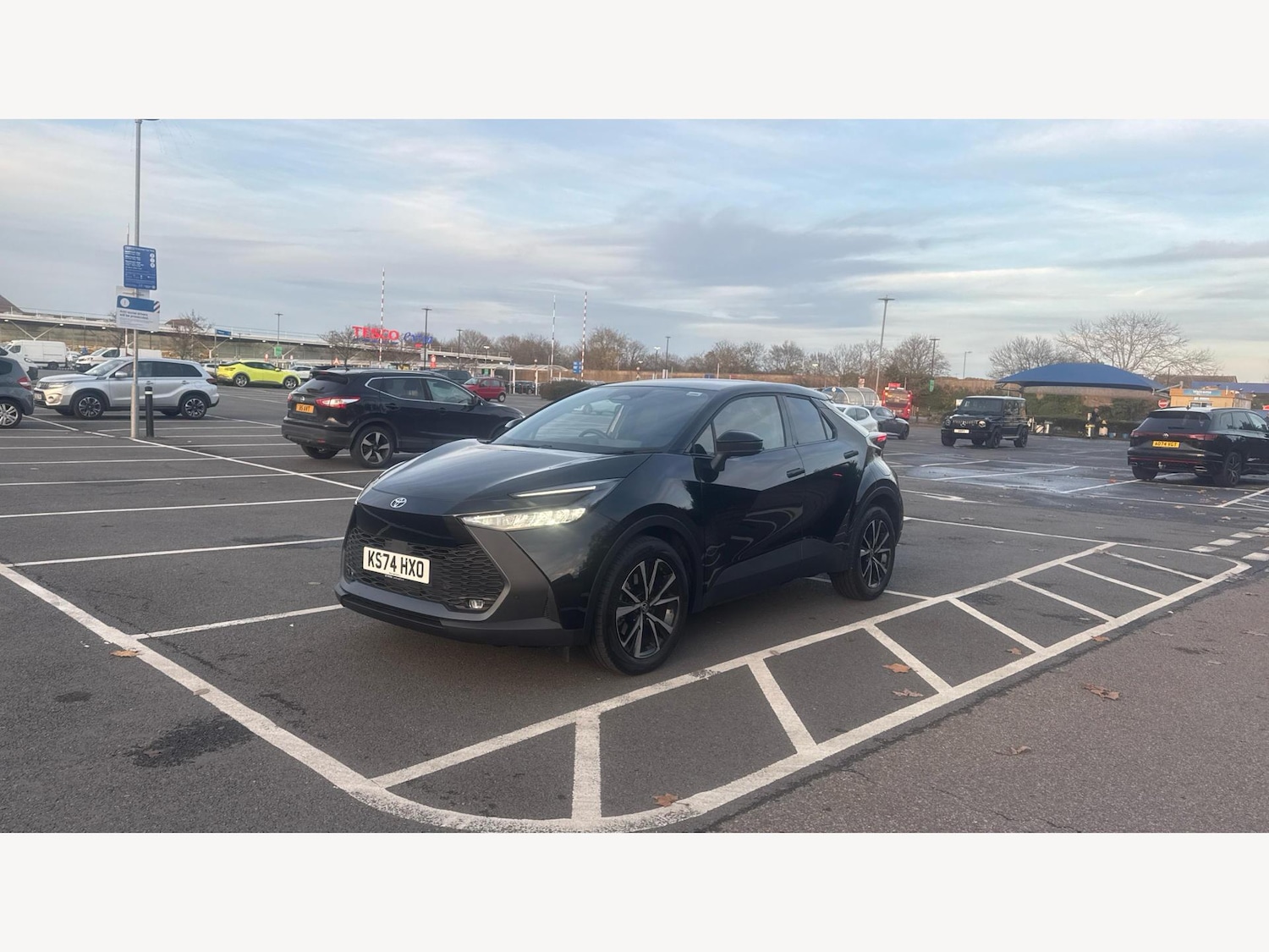 Used Toyota C-HR 2024 for sale - 76632914: Photo 3
