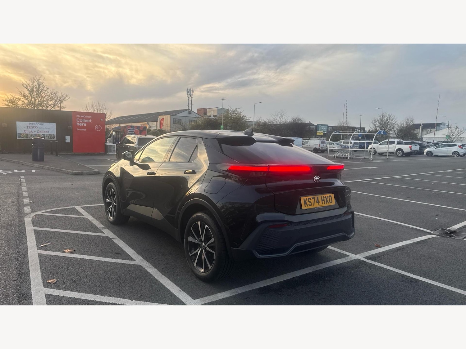 Used Toyota C-HR 2024 for sale - 76632914: Photo 6