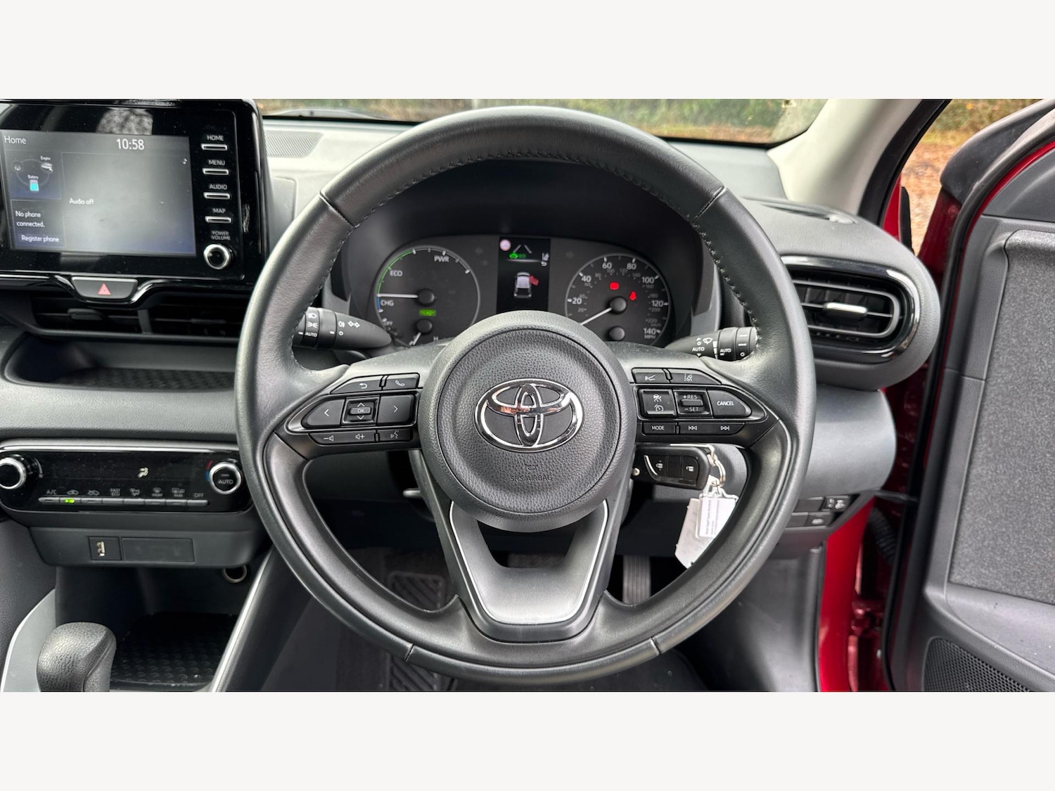 Used Toyota Yaris 2020 for sale - 76348876: Photo 8