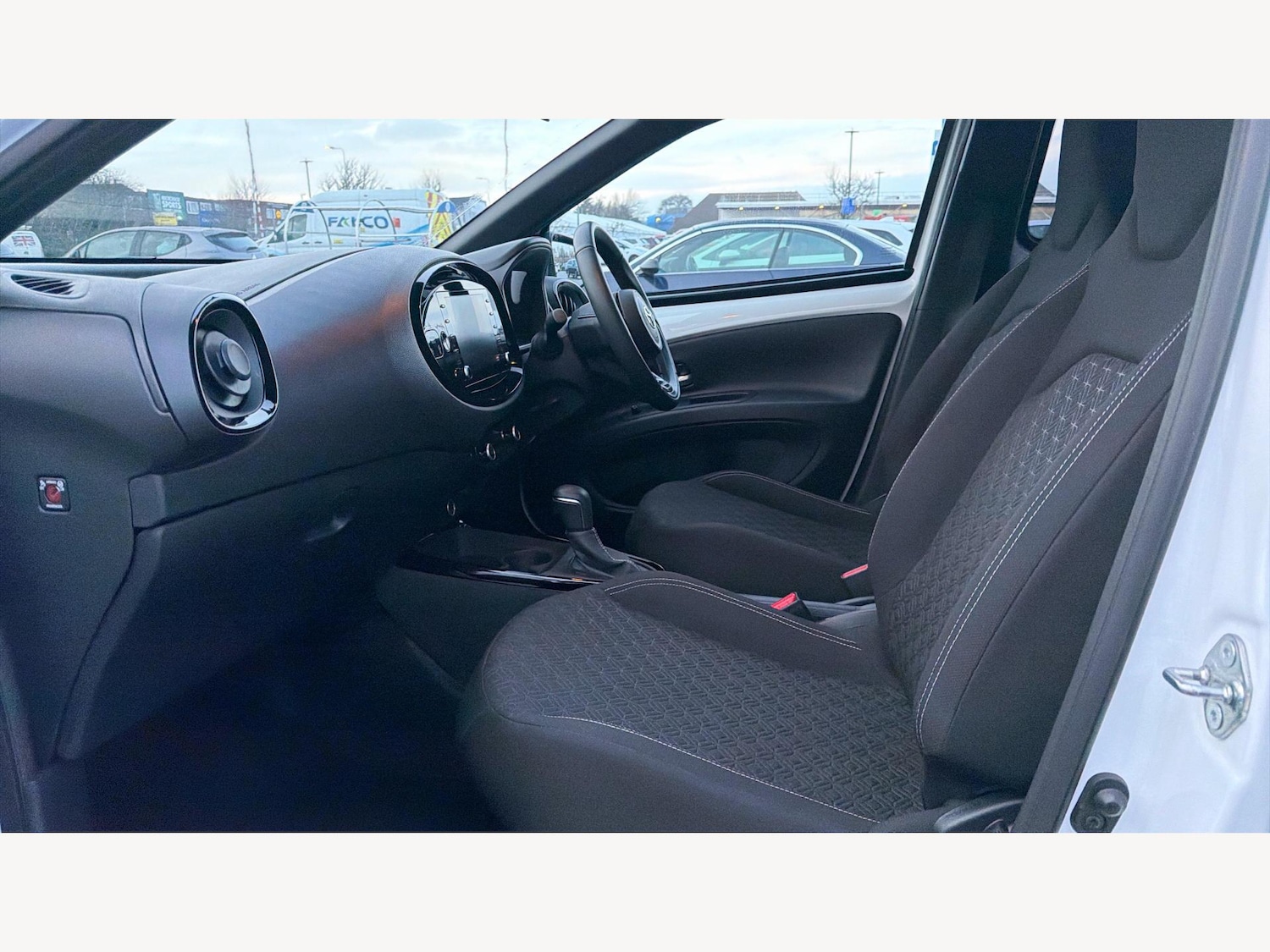 Used Toyota Aygo X 2024 for sale - 77131119: Photo 12