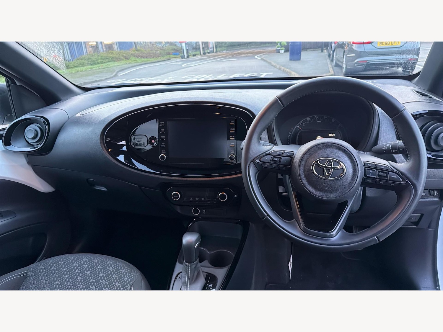 Used Toyota Aygo X 2024 for sale - 77131119: Photo 7