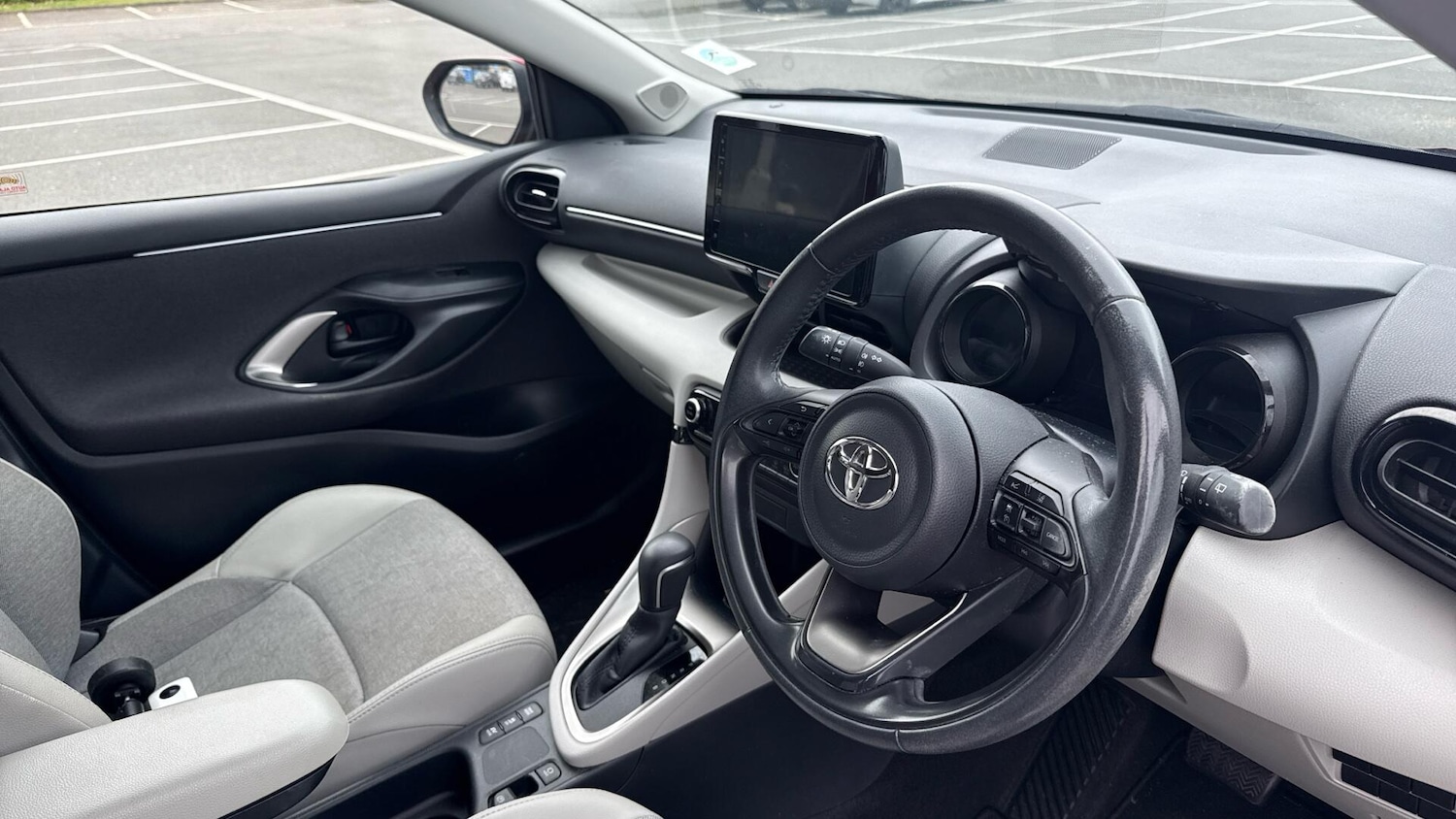 Used Toyota Yaris for sale - 78135995: Photo 11