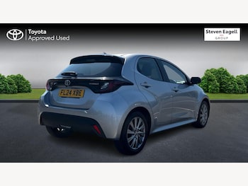 Used Toyota Yaris 2024 for sale - 79589732: Photo