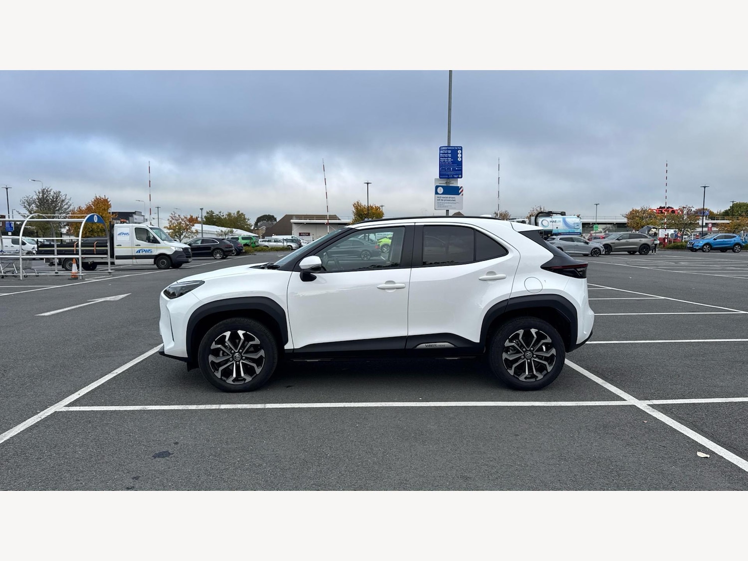 Used Toyota Yaris Cross 2024 for sale - 76521876: Photo 19