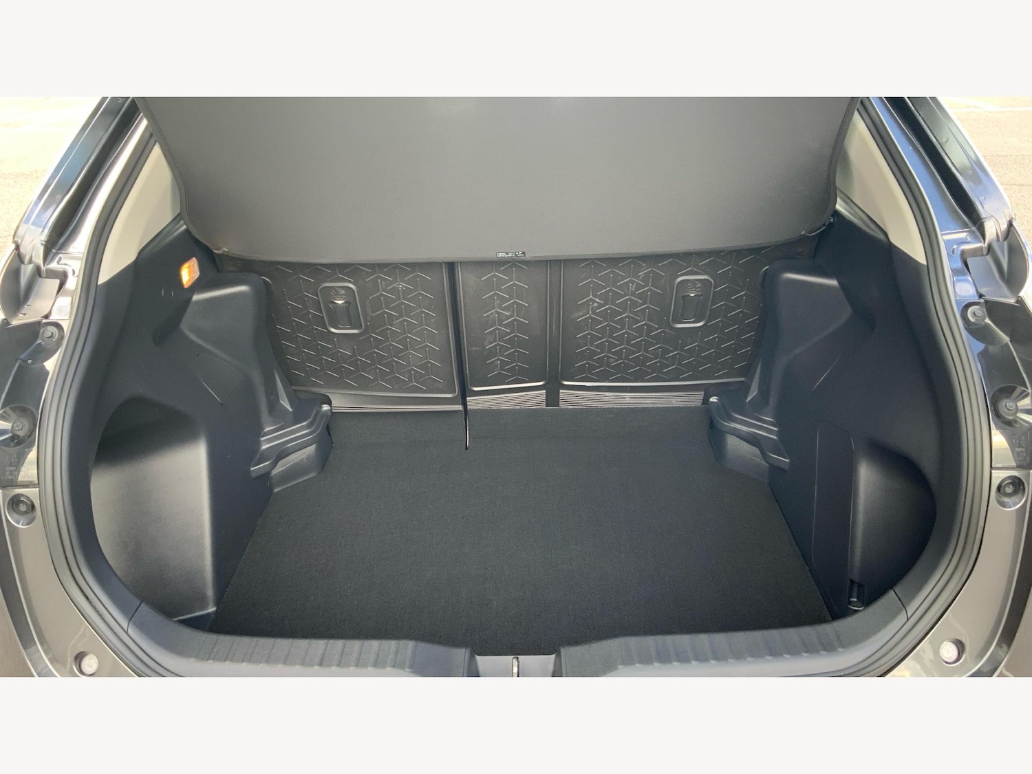 Used Toyota Yaris Cross 2023 for sale - 76361434: Photo 16