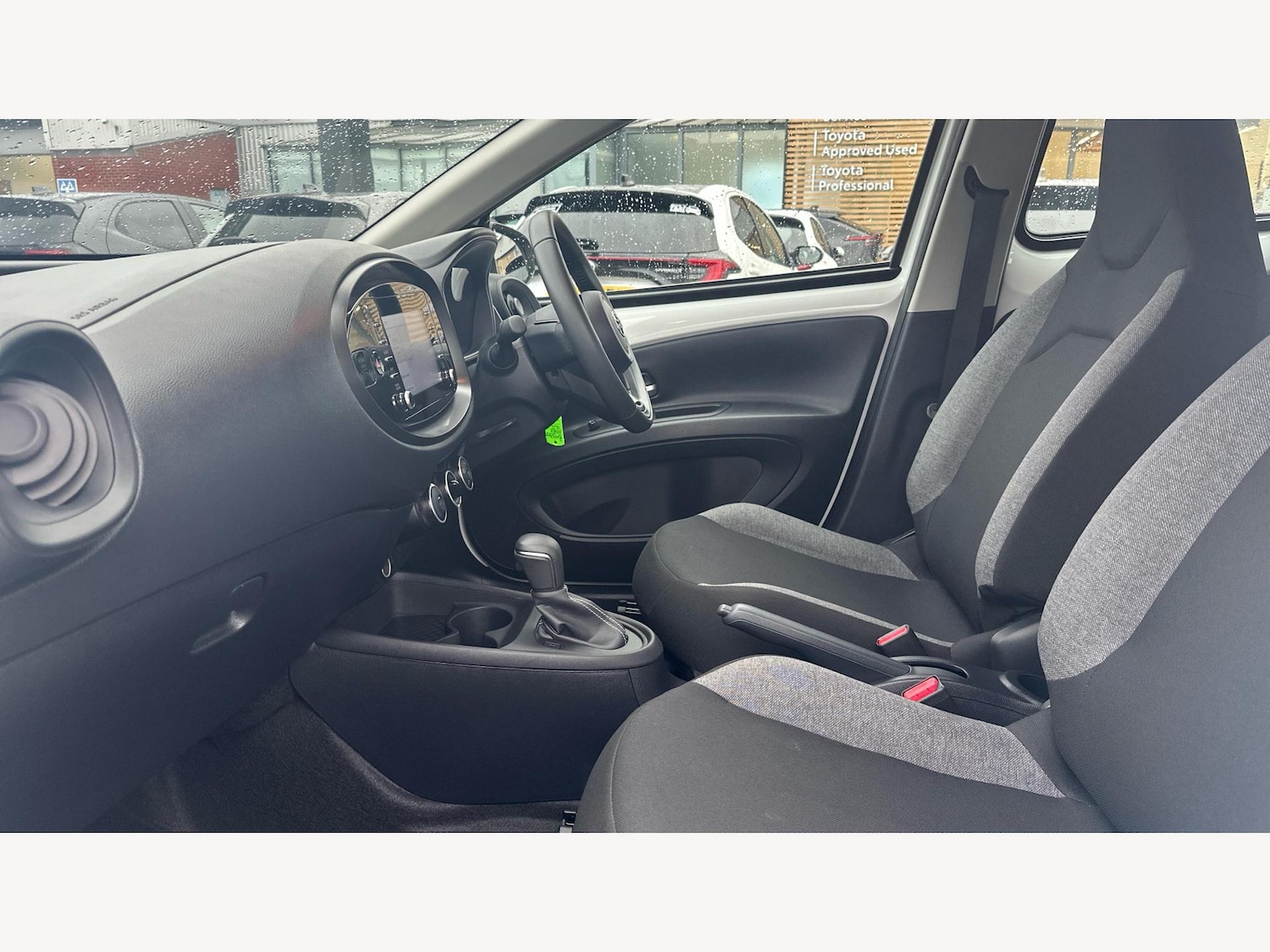 Used Toyota Aygo X for sale - 76728885: Photo 12