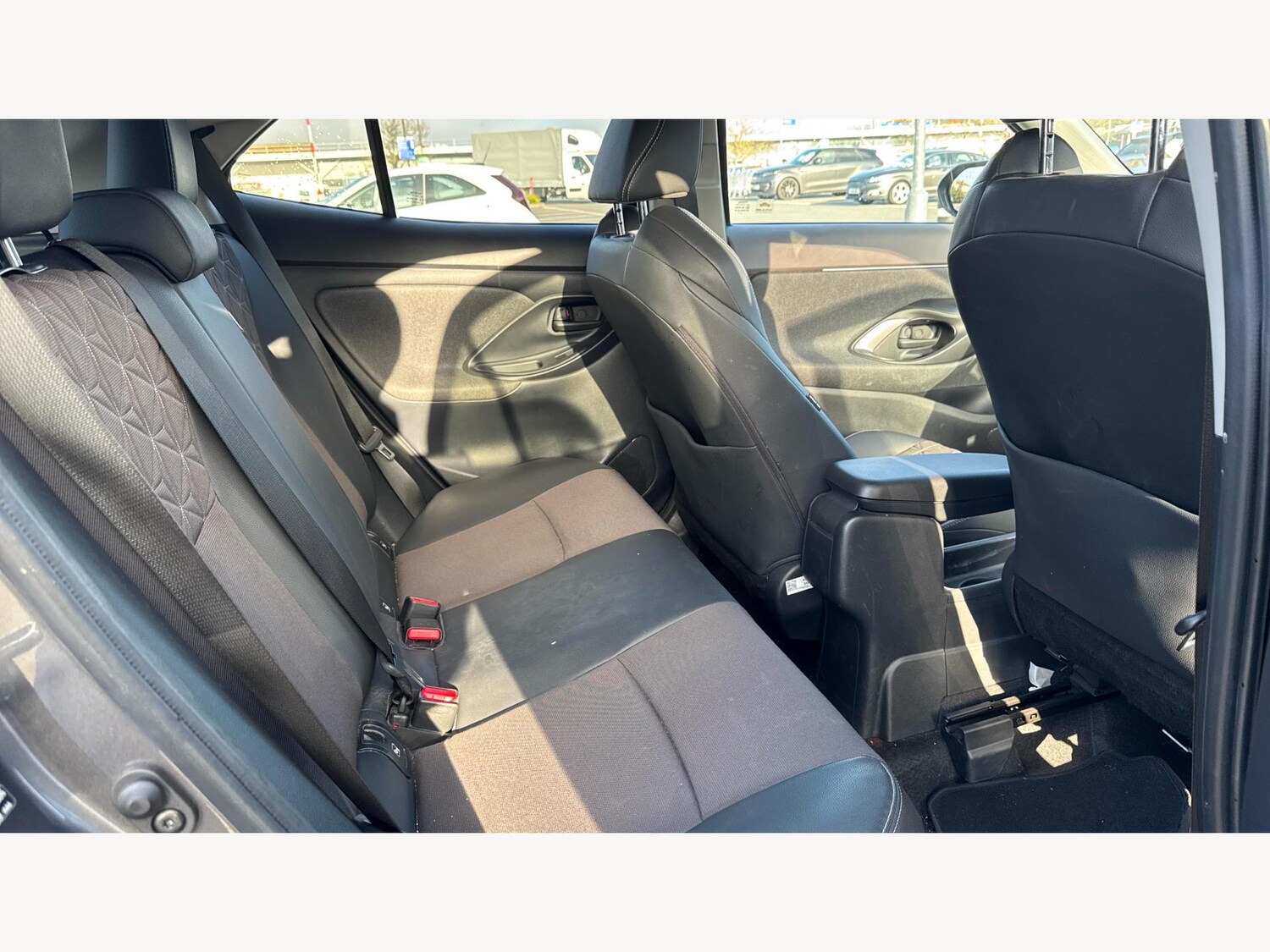 Used Toyota Yaris Cross 2022 for sale - 76666752: Photo 14
