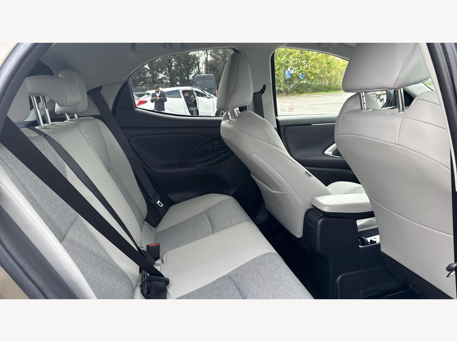 Used Toyota Yaris 2023 for sale - 76294995: Photo 14