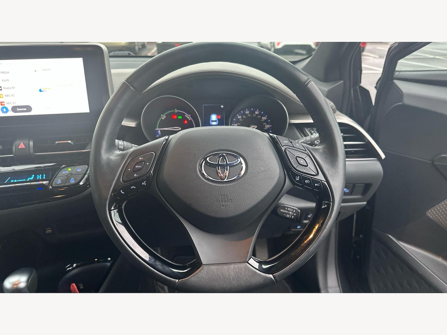 Used Toyota C-HR 2022 for sale - 76850524: Photo 10