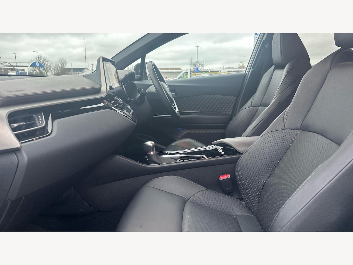 Used Toyota C-HR 2022 for sale - 76850524: Photo 12