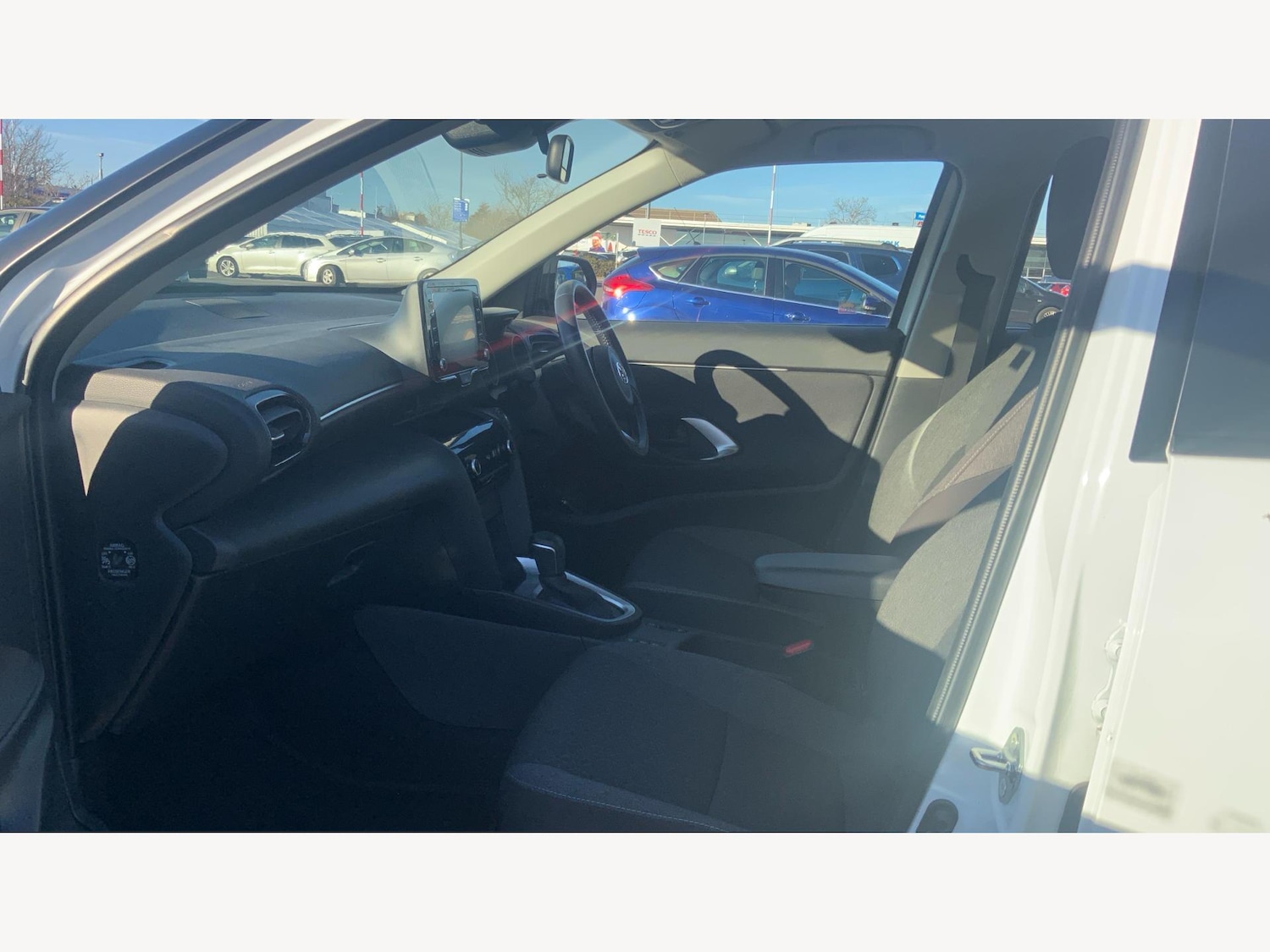 Used Toyota Yaris Cross 2024 for sale - 76825126: Photo 12