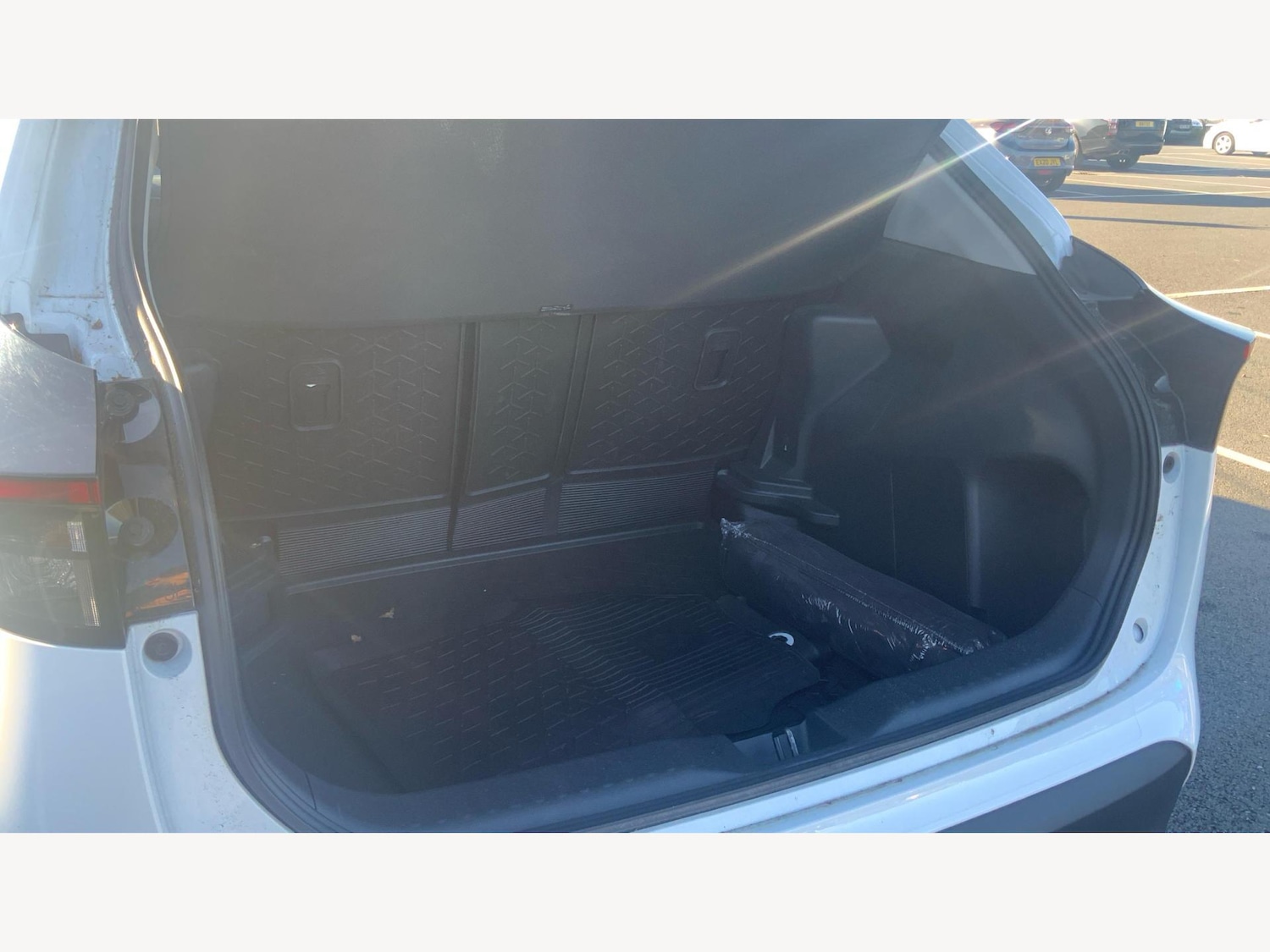 Used Toyota Yaris Cross 2024 for sale - 76825126: Photo 16