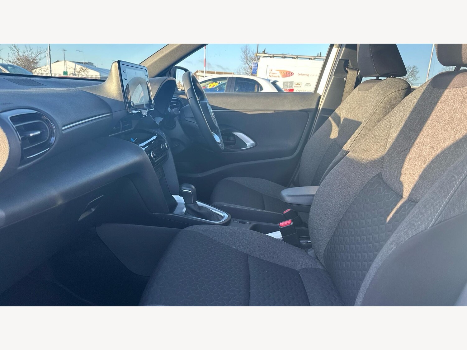 Used Toyota Yaris Cross 2023 for sale - 76850066: Photo 12