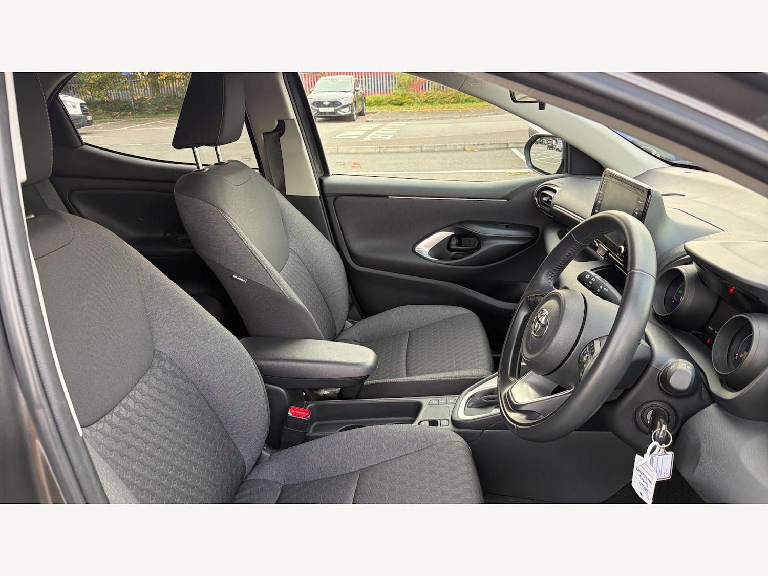 Used Toyota Yaris 2023 for sale - 76965244: Photo 13