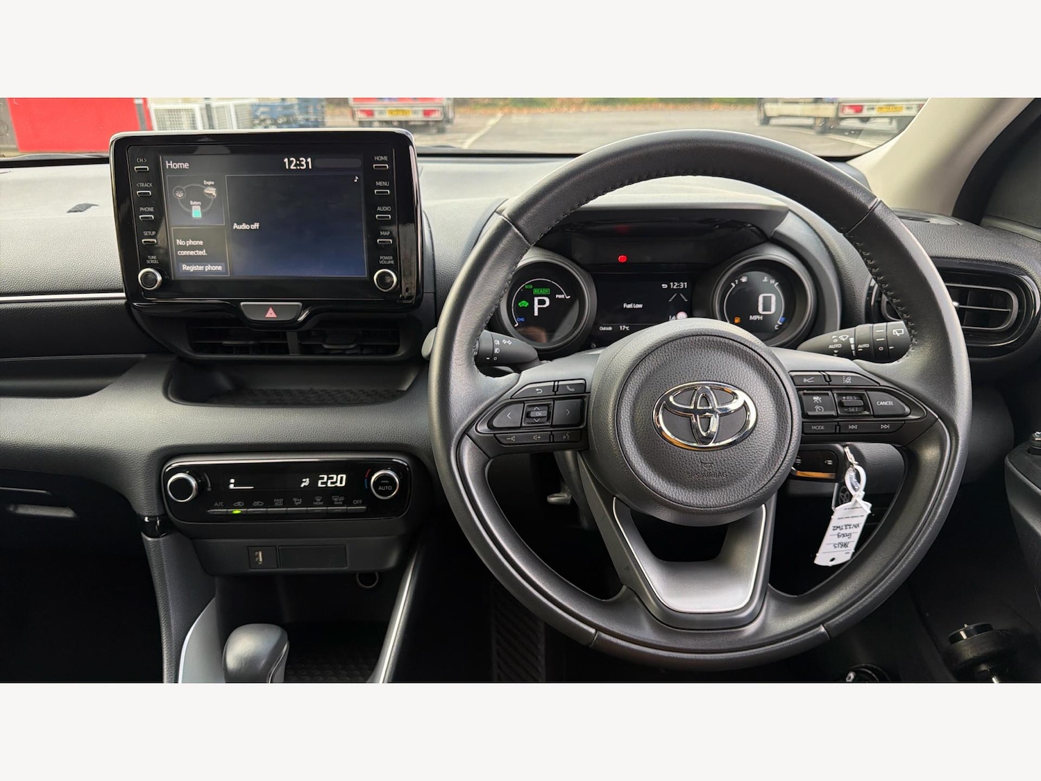 Used Toyota Yaris 2023 for sale - 76965244: Photo 8