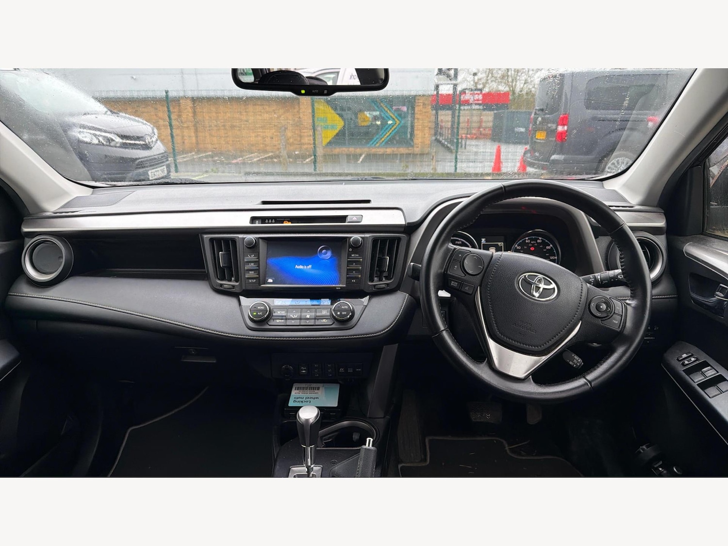 Used Toyota RAV4 2016 for sale - 76865687: Photo 7