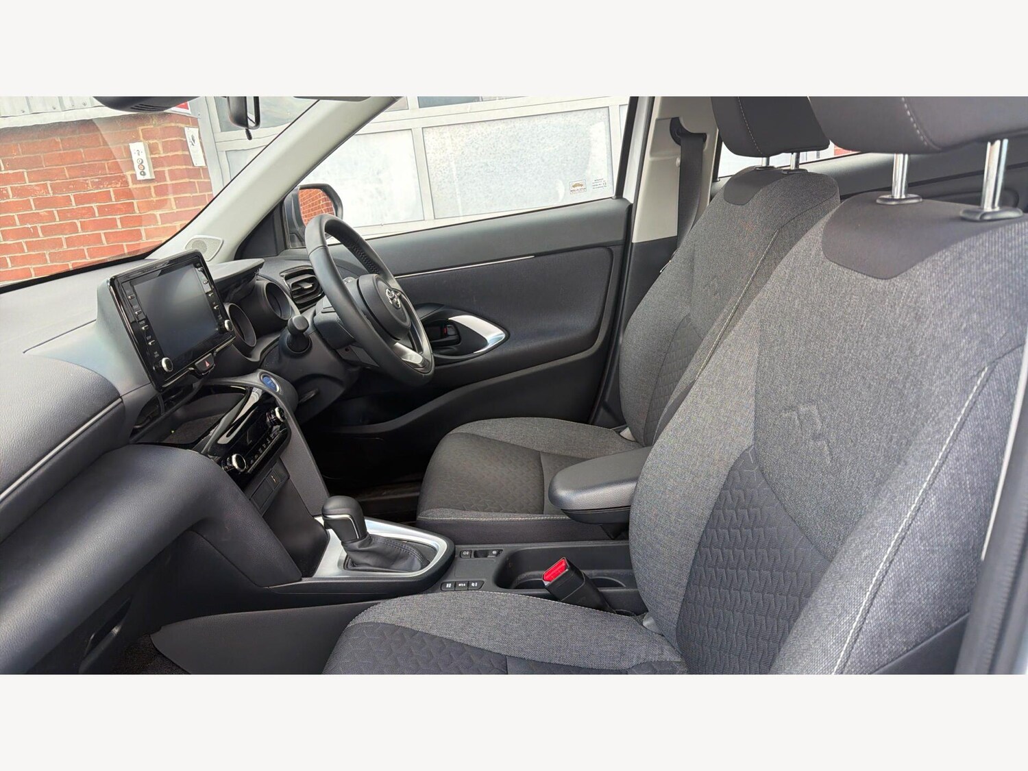 Used Toyota Yaris Cross 2023 for sale - 78007533: Photo 12