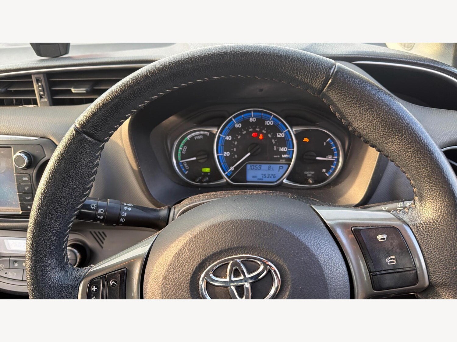 Used Toyota Yaris for sale - 77939802: Photo 11