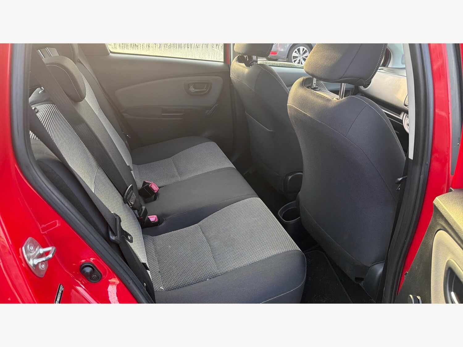 Used Toyota Yaris for sale - 77939802: Photo 14