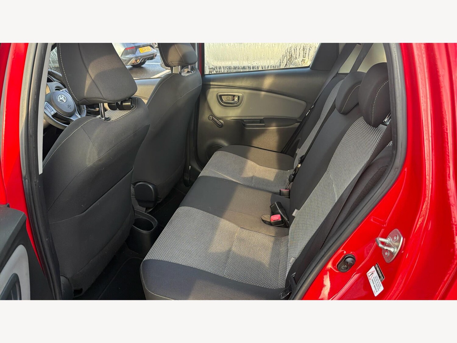 Used Toyota Yaris for sale - 77939802: Photo 15