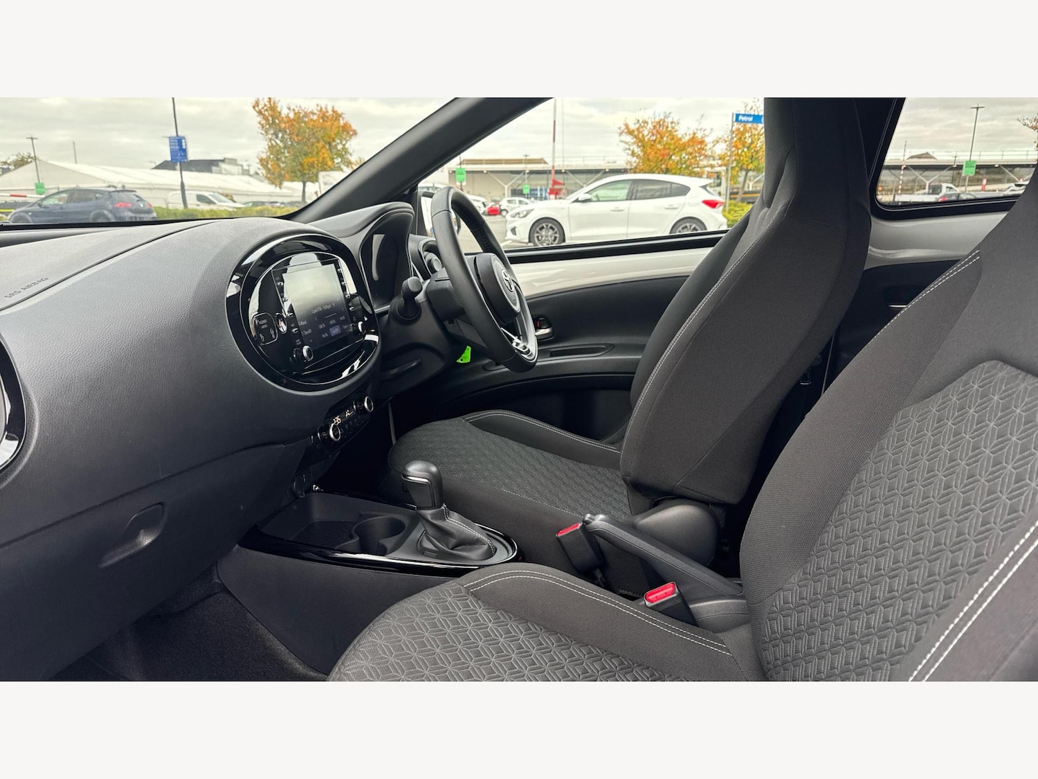 Used Toyota Aygo X 2023 for sale - 76296032: Photo 12
