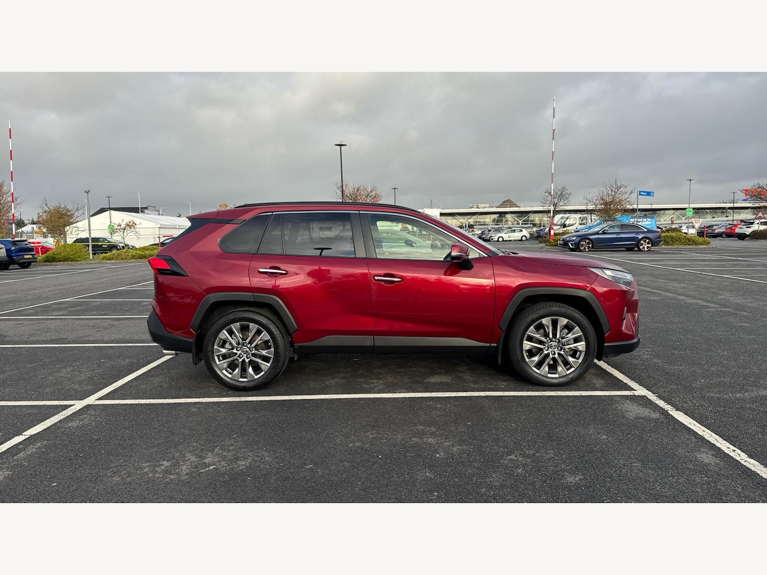 Used Toyota RAV4 2023 for sale - 76633136: Photo 18