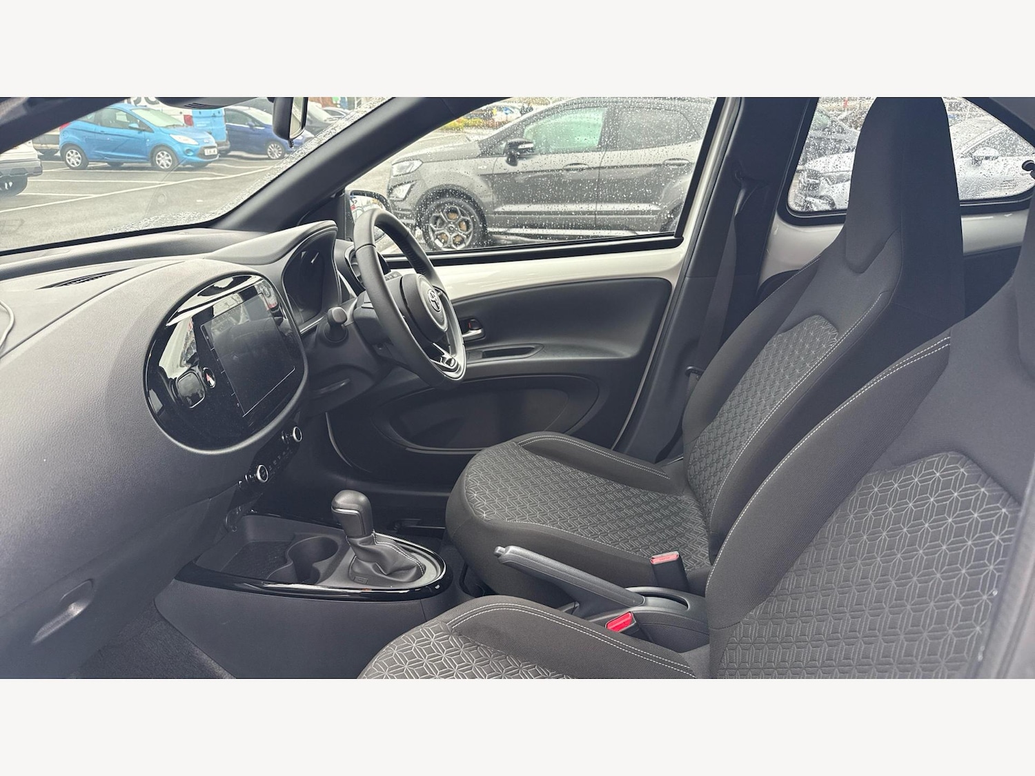 Used Toyota Aygo X 2024 for sale - 76849668: Photo 12