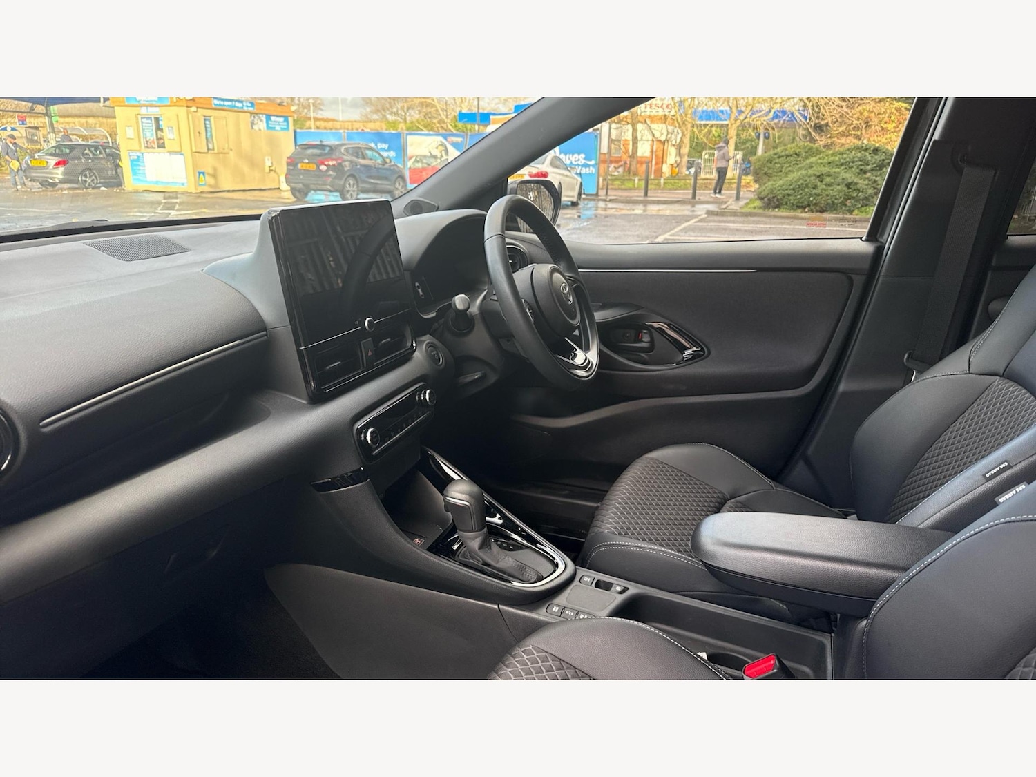 Used Toyota Yaris for sale - 77538229: Photo 12