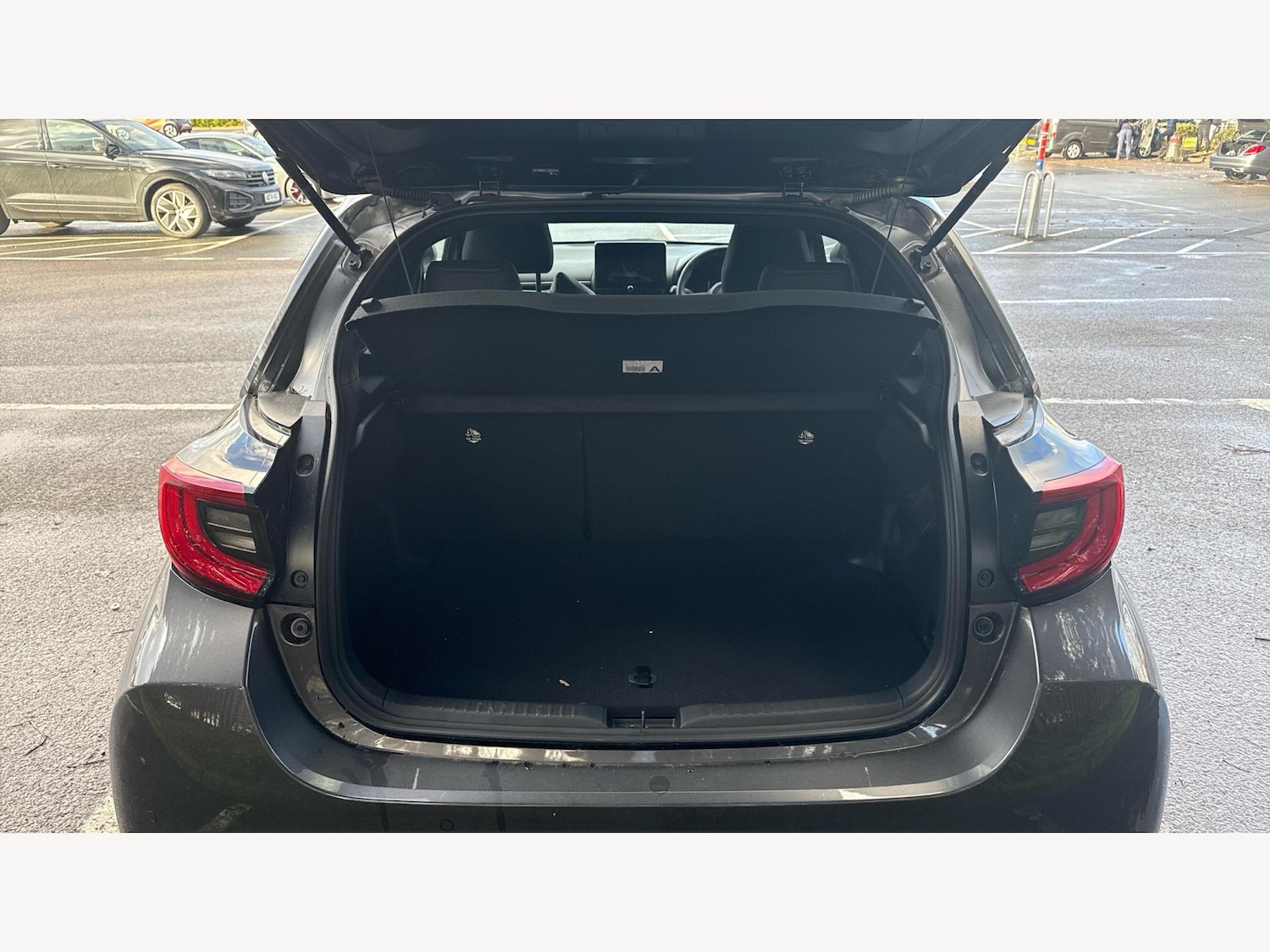 Used Toyota Yaris for sale - 77538229: Photo 16