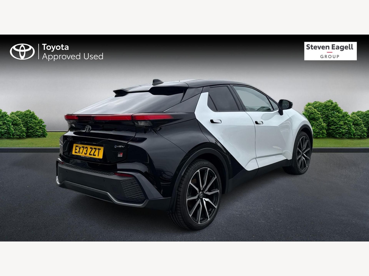 Used Toyota C-HR 2023 for sale - 76824202: Photo 2