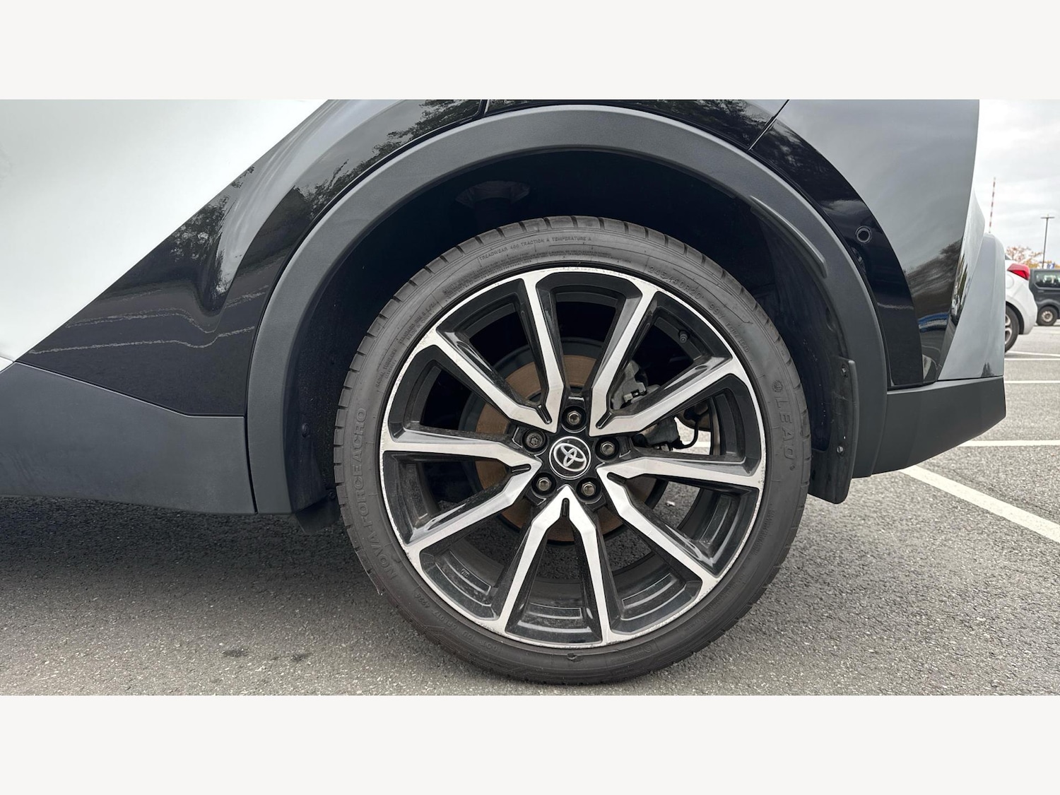 Used Toyota C-HR 2023 for sale - 76824202: Photo 20