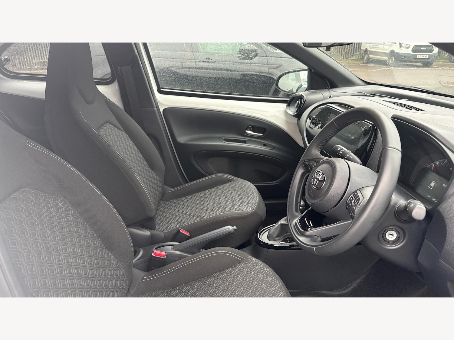 Used Toyota Aygo X for sale - 76632920: Photo 13