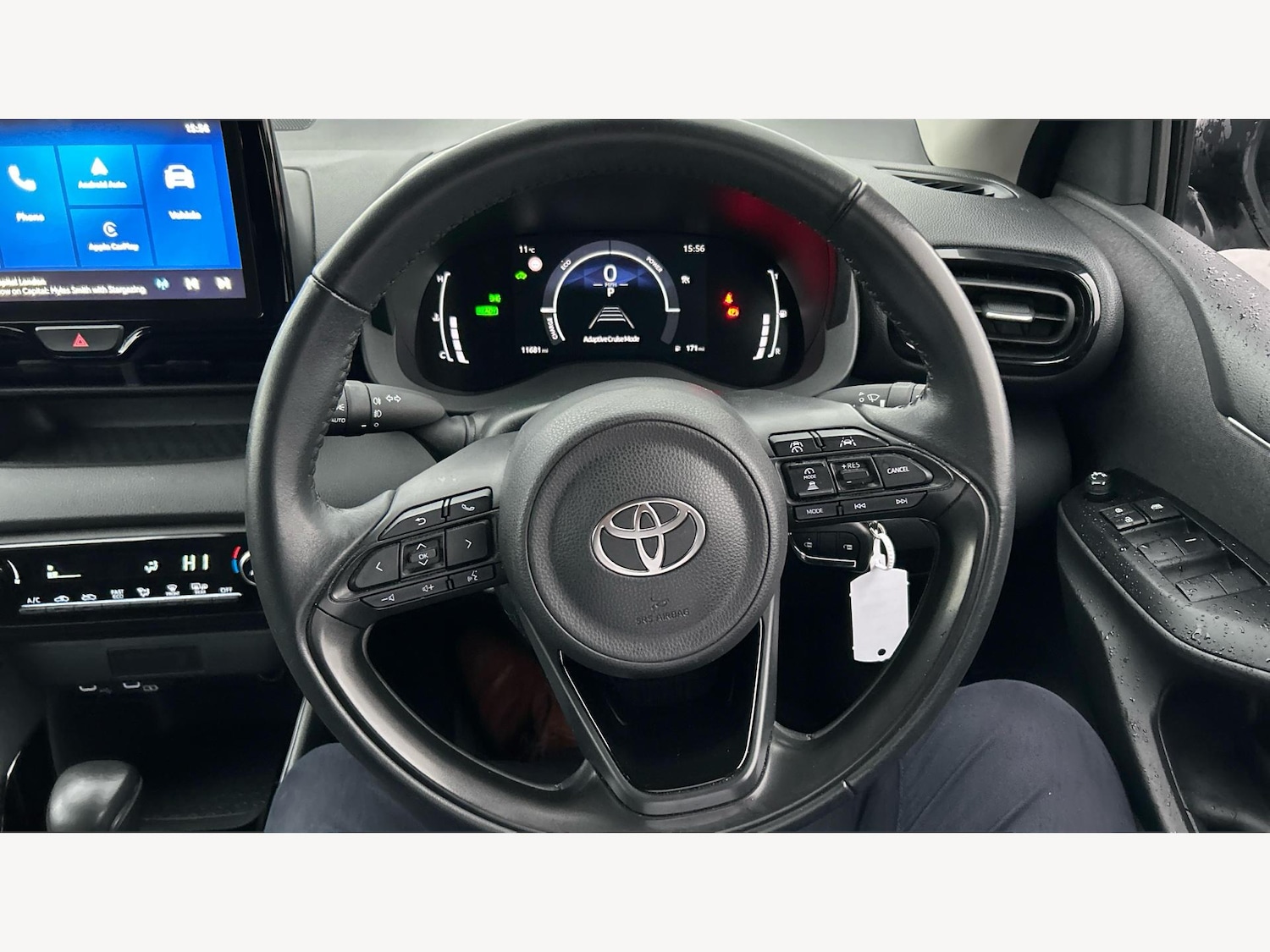 Used Toyota Yaris 2024 for sale - 77330420: Photo 10