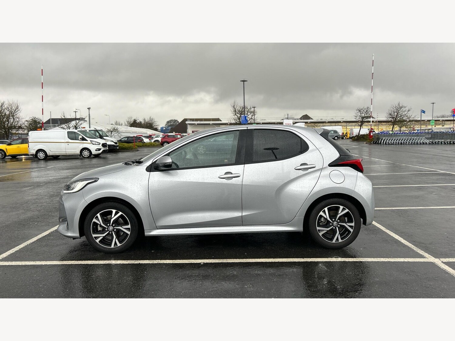 Used Toyota Yaris 2024 for sale - 77330420: Photo 19